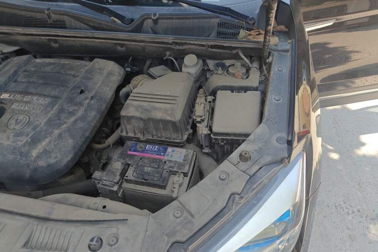 Used CHANGAN CS75 2014 2.0L Manual Luxury Version China V Standard Engine Bay Left