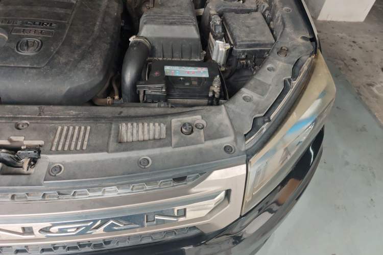 Used CHANGAN CS75 2014 1.8T Automatic Prestige Model China IV Standard Engine Bay Left