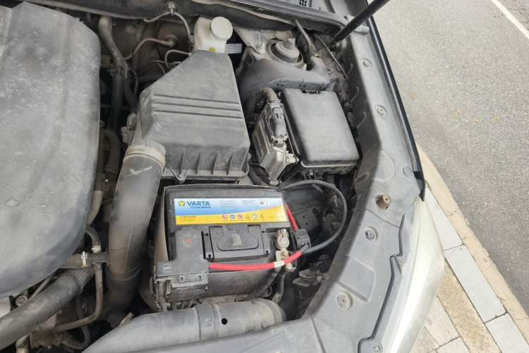Used CHANGAN CS75 2014 1.8T Automatic Prestige Model China IV Standard Engine Bay Left