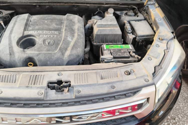 Used CHANGAN CS75 2014 2.0L Manual Luxury Version China V Standard Engine Bay Left