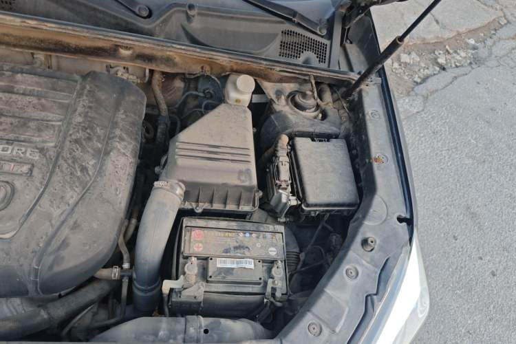 Used CHANGAN CS75 2014 1.8T Automatic Prestige Model China IV Standard Engine Bay Left