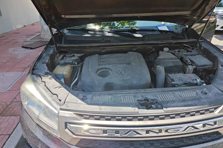 Used CHANGAN CS75 2014 1.8T Automatic Elite Model China IV Standard Engine Bay Right