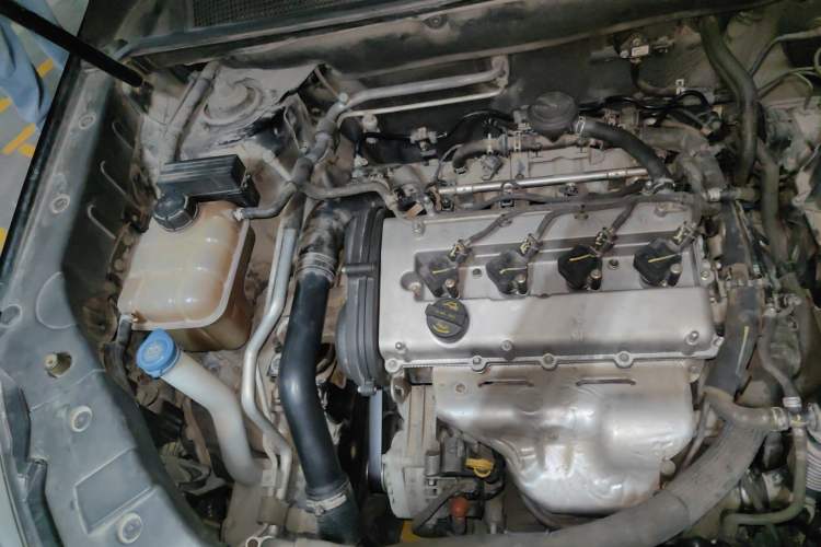 Used CHANGAN CS75 2014 1.8T Automatic Prestige Model China V Standard Engine Bay Right