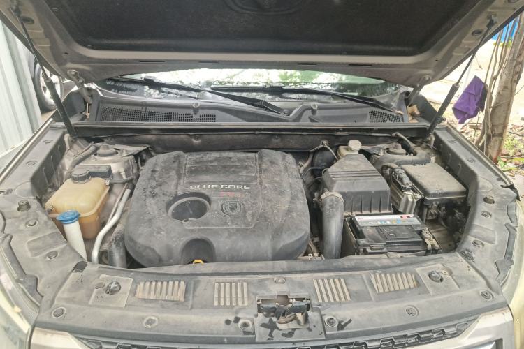 Used CHANGAN CS75 2014 1.8T Automatic Elite Model China IV Standard Engine Bay