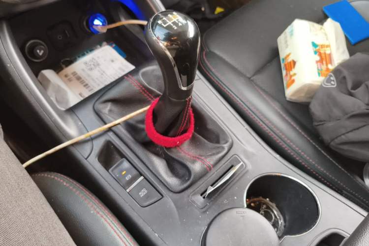 Used CHANGAN CS75 2014 2.0L Manual Luxury Version China V Standard Gear Lever