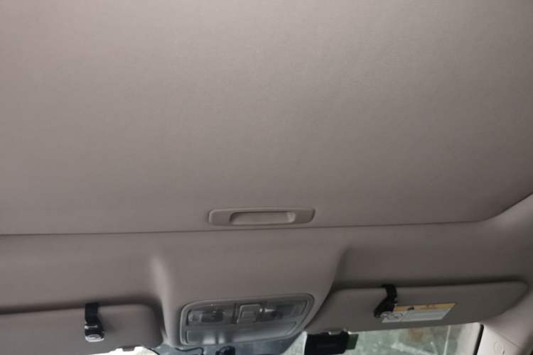 Used CHANGAN CS75 2014 1.8T Automatic Prestige Model China IV Standard Headliner
