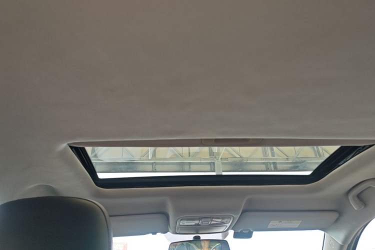 Used CHANGAN CS75 2014 1.8T Automatic Elite Model China IV Standard Headliner