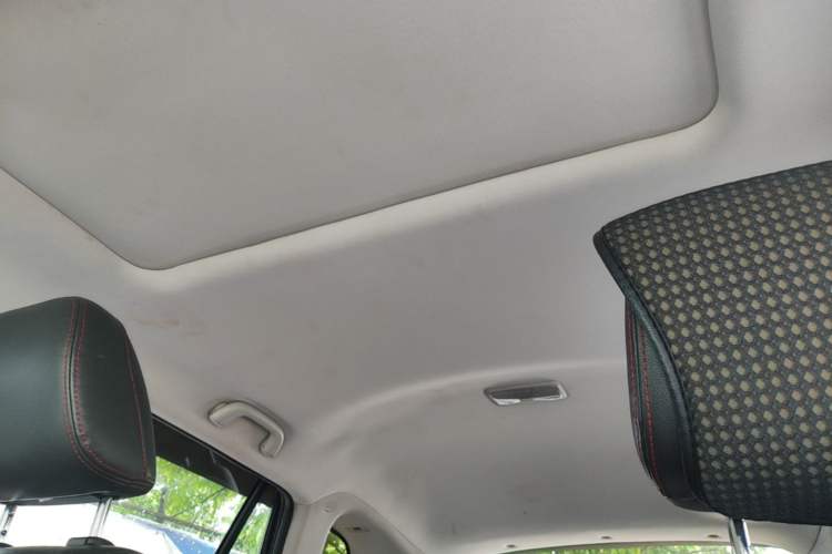Used CHANGAN CS75 2014 1.8T Automatic Elite Model China IV Standard Headliner