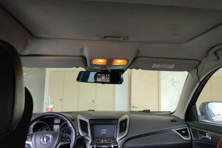 Used CHANGAN CS75 2014 2.0L Manual Luxury Version China IV Standard Headliner