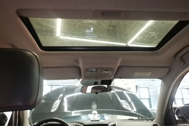 Used CHANGAN CS75 2014 2.0L Manual Luxury Version China IV Standard Headliner