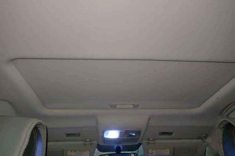 Used CHANGAN CS75 2014 1.8T Automatic Prestige Model China V Standard Headliner