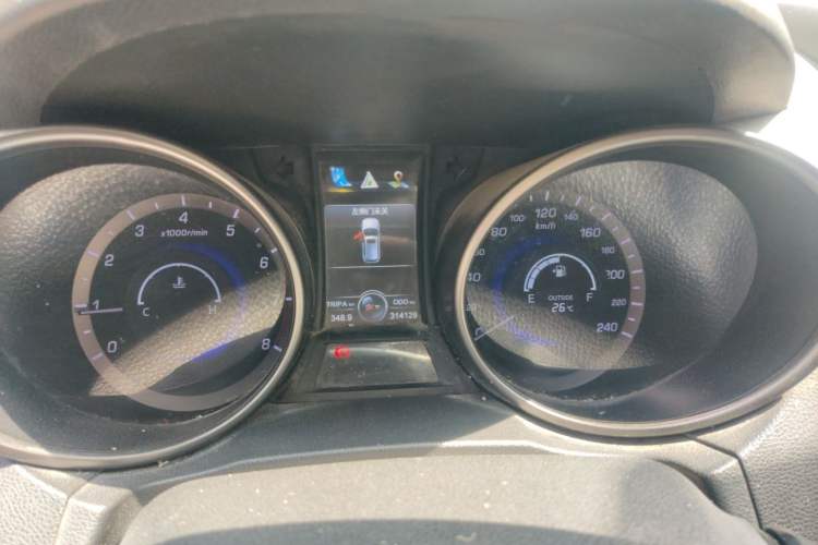 Used CHANGAN CS75 2014 2.0L Manual Luxury Version China IV Standard Instrument Cluster