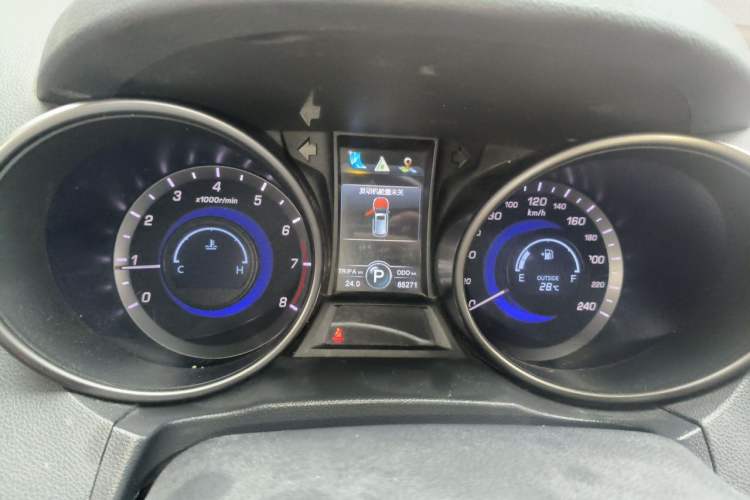 Used CHANGAN CS75 2014 1.8T Automatic Elite Version China V Standard Instrument Cluster