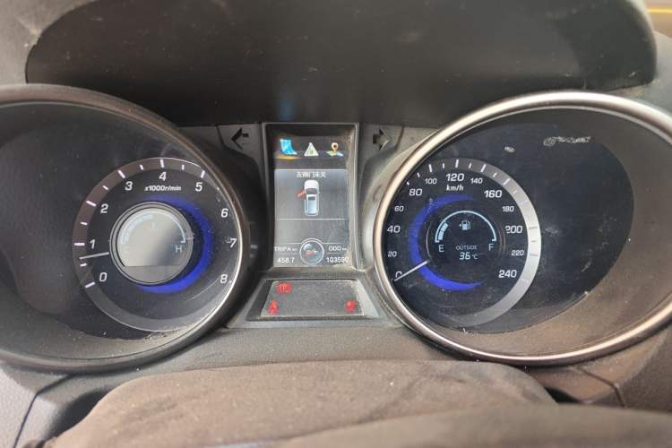 Used CHANGAN CS75 2014 2.0L Manual Luxury Version China V Standard Instrument Cluster