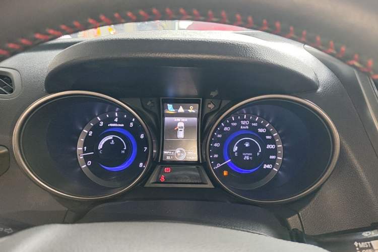 Used CHANGAN CS75 2014 2.0L Manual Comfort Version China IV Standard Instrument Cluster