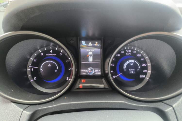 Used CHANGAN CS75 2014 2.0L Manual Comfort Version China IV Standard Instrument Cluster