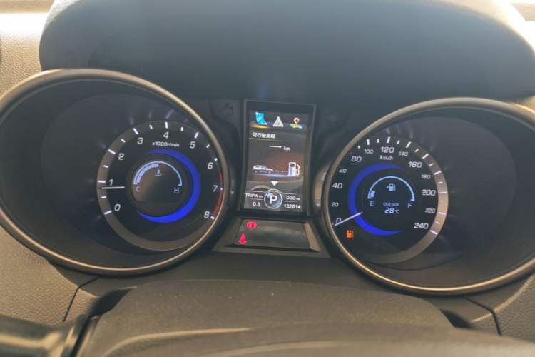 Used CHANGAN CS75 2014 1.8T Automatic Elite Model China IV Standard Instrument Cluster
