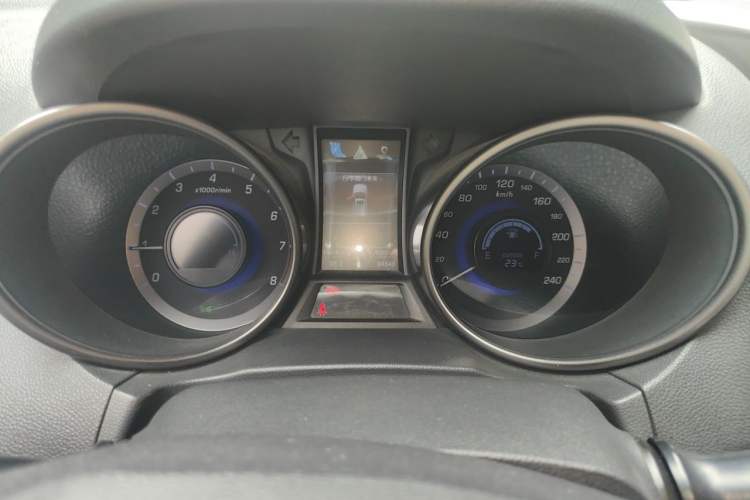 Used CHANGAN CS75 2014 2.0L Manual Luxury Version China IV Standard Instrument Cluster