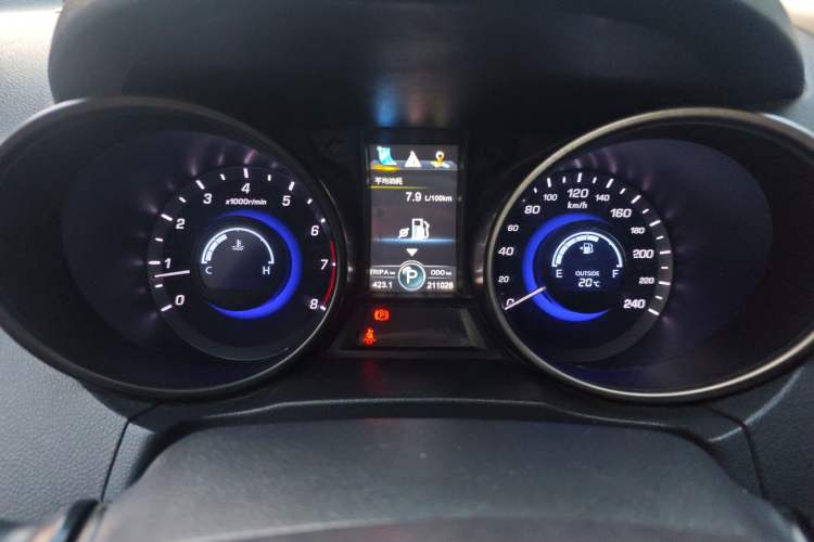 Used CHANGAN CS75 2014 1.8T Automatic Prestige Model China IV Standard Instrument Cluster