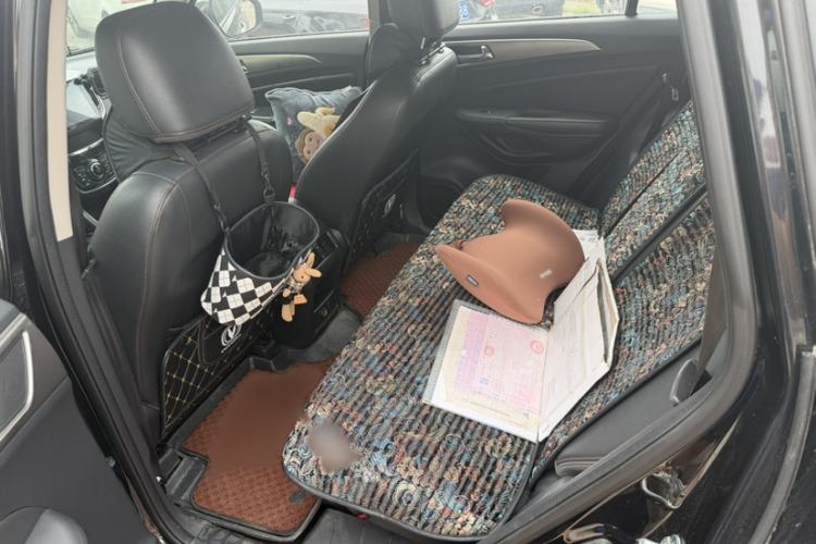 Used CHANGAN CS75 2014 1.8T Automatic Prestige Model China IV Standard Interior 3