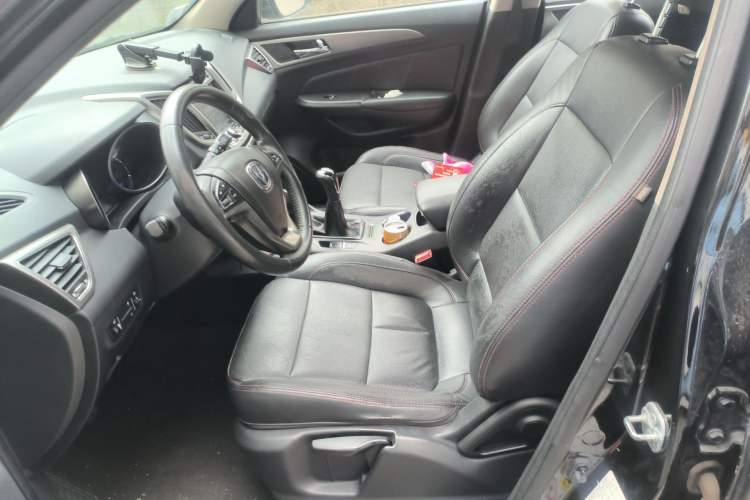 Used CHANGAN CS75 2014 2.0L Manual Comfort Version China IV Standard Left Front Seat