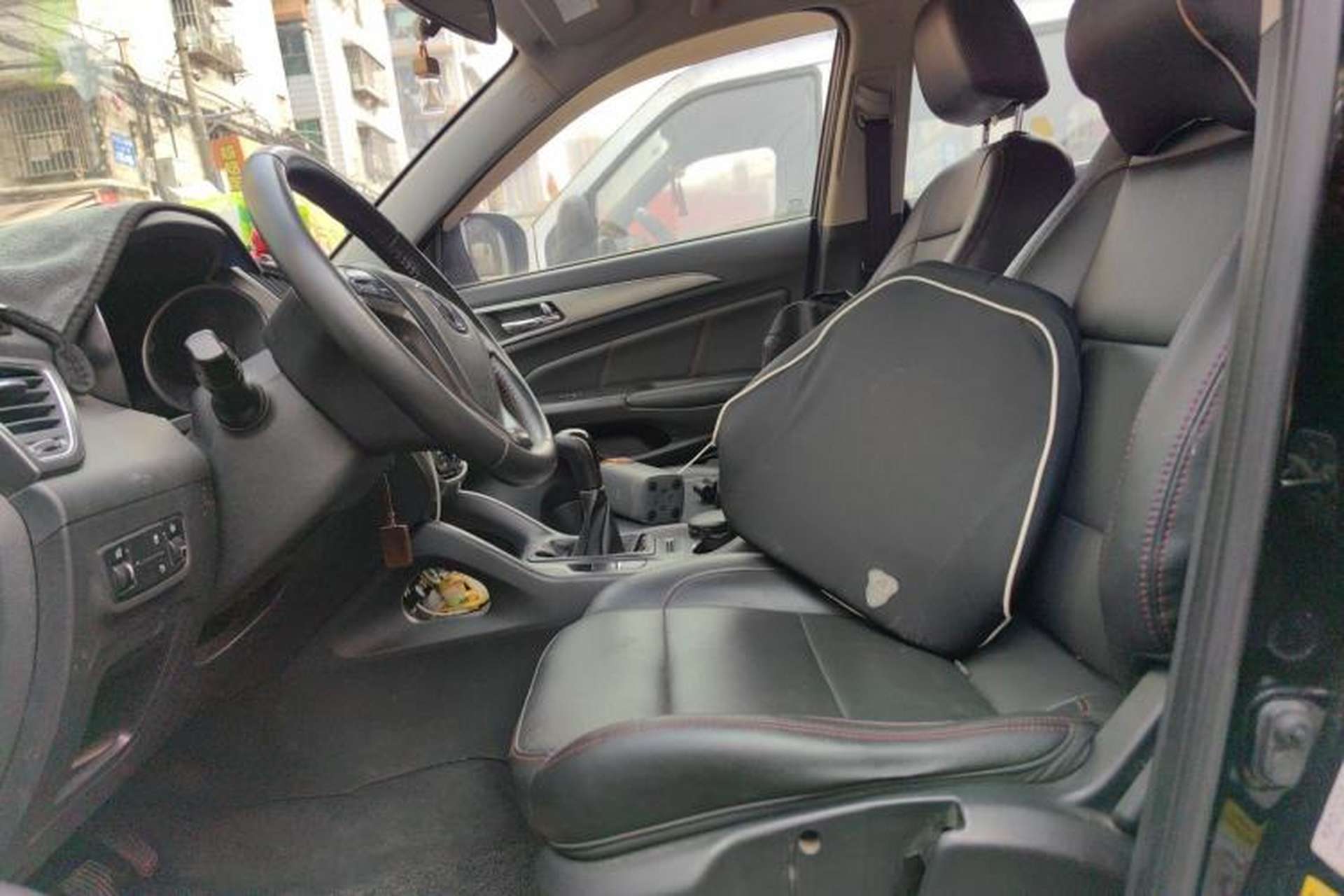 Used CHANGAN CS75 2014 2.0L Manual Luxury Version China IV Standard Left Front Seat