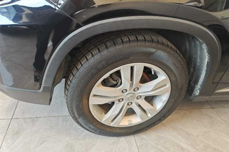 Used CHANGAN CS75 2014 1.8T Automatic Elite Model China IV Standard Left Front Wheel Hub