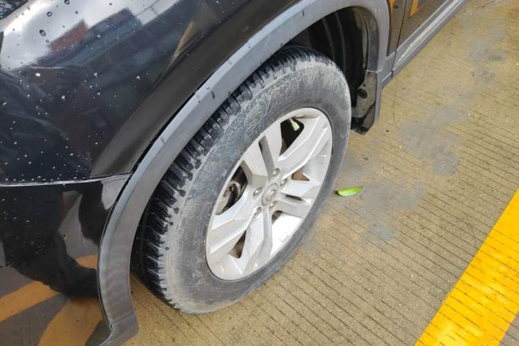 Used CHANGAN CS75 2014 1.8T Automatic Elite Model China IV Standard Left Front Wheel Hub