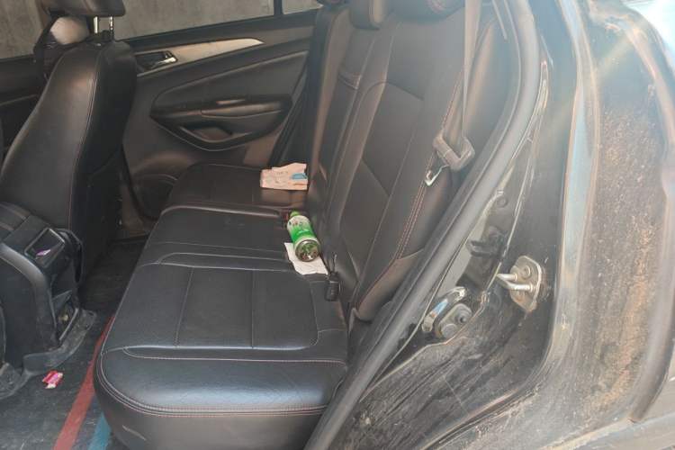 Used CHANGAN CS75 2014 2.0L Manual Luxury Version China V Standard Left Rear Seat