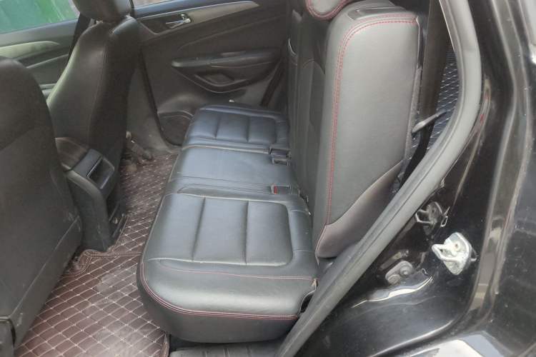 Used CHANGAN CS75 2014 2.0L Manual Luxury Version China IV Standard Left Rear Seat