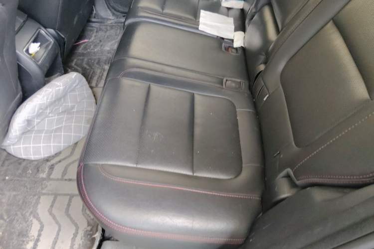 Used CHANGAN CS75 2014 2.0L Manual Luxury Version China IV Standard Left Rear Seat