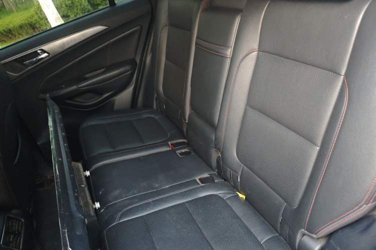 Used CHANGAN CS75 2014 1.8T Automatic Prestige Model China IV Standard Left Rear Seat