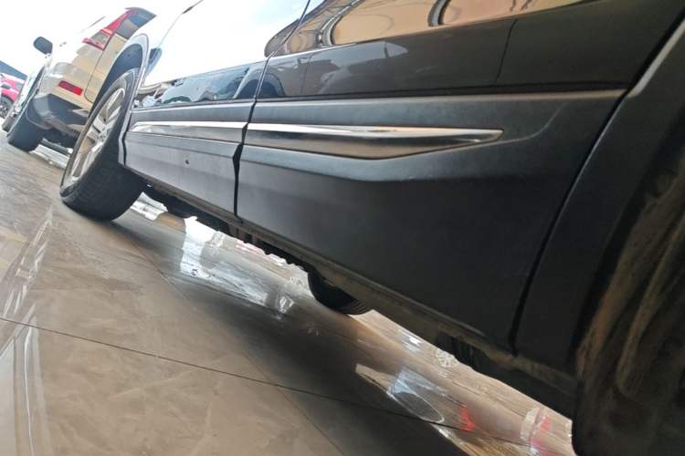 Used CHANGAN CS75 2014 1.8T Automatic Elite Model China IV Standard Left Side Sill