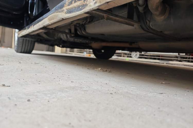 Used CHANGAN CS75 2014 1.8T Automatic Elite Version China V Standard Left Side Sill