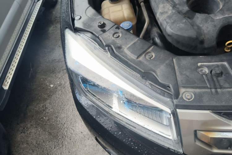 Used CHANGAN CS75 2014 1.8T Automatic Elite Version China V Standard Right Front Headlight
