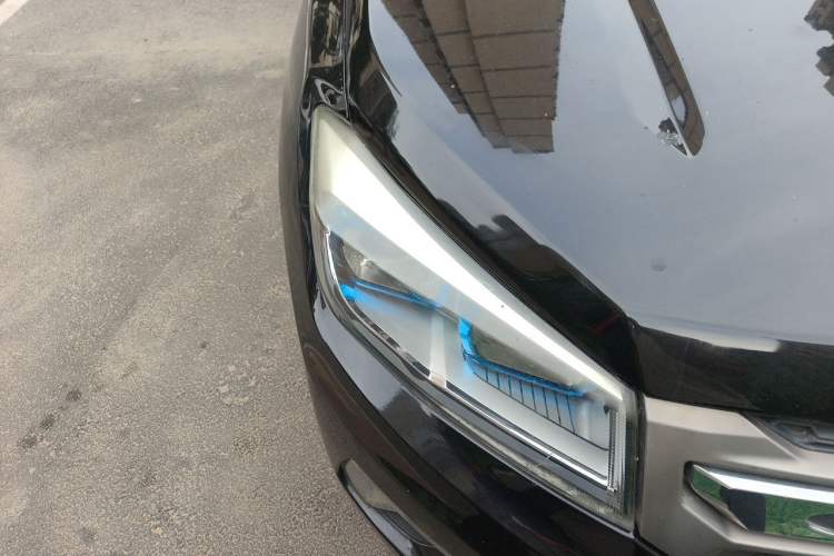 Used CHANGAN CS75 2014 2.0L Manual Luxury Version China IV Standard Right Front Headlight