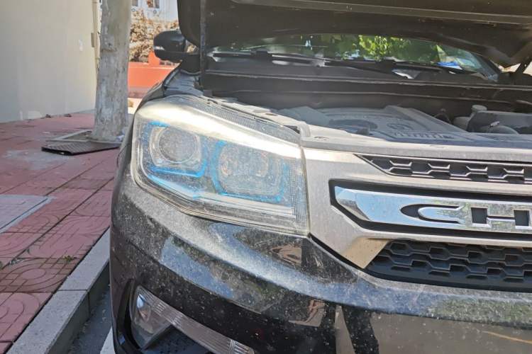 Used CHANGAN CS75 2014 1.8T Automatic Elite Model China IV Standard Right Front Headlight
