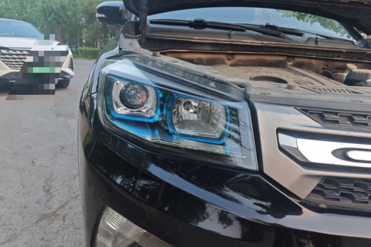 Used CHANGAN CS75 2014 1.8T Automatic Prestige Model China IV Standard Right Front Headlight