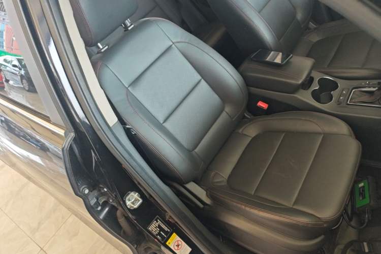 Used CHANGAN CS75 2014 1.8T Automatic Prestige Model China IV Standard Right Front Seat