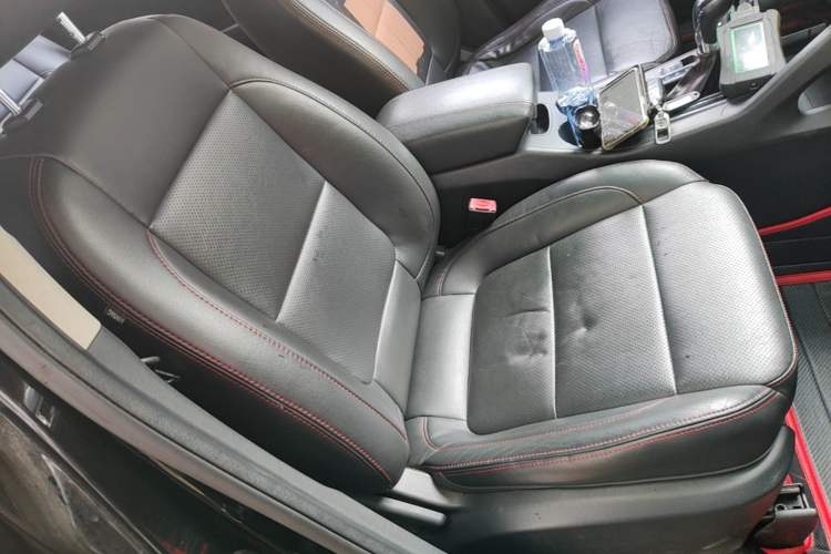 Used CHANGAN CS75 2014 1.8T Automatic Elite Model China IV Standard Right Front Seat