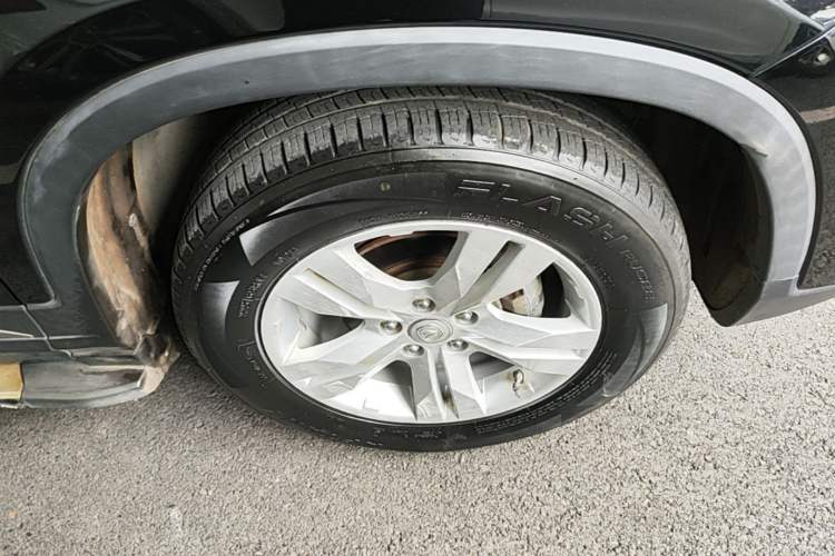 Used CHANGAN CS75 2014 2.0L Manual Comfort Version China IV Standard Right Front Wheel Hub