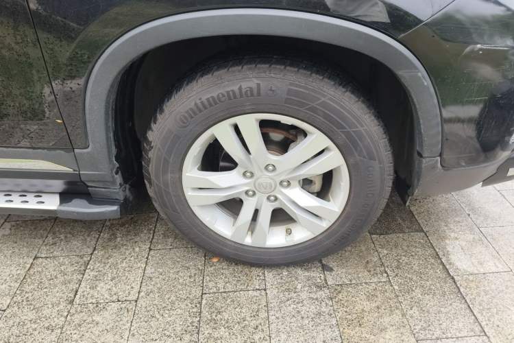Used CHANGAN CS75 2014 1.8T Automatic Prestige Model China IV Standard Right Front Wheel Hub