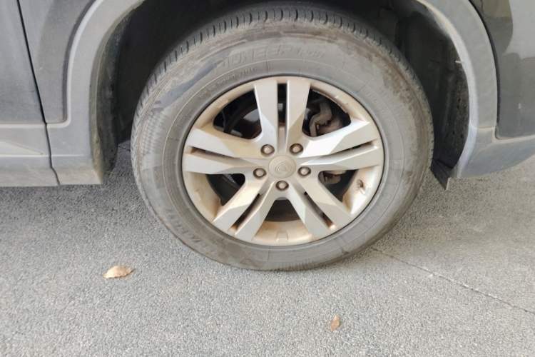 Used CHANGAN CS75 2014 2.0L Manual Luxury Version China IV Standard Right Front Wheel Hub