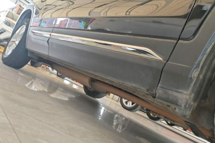 Used CHANGAN CS75 2014 1.8T Automatic Prestige Model China IV Standard Right Side Sill