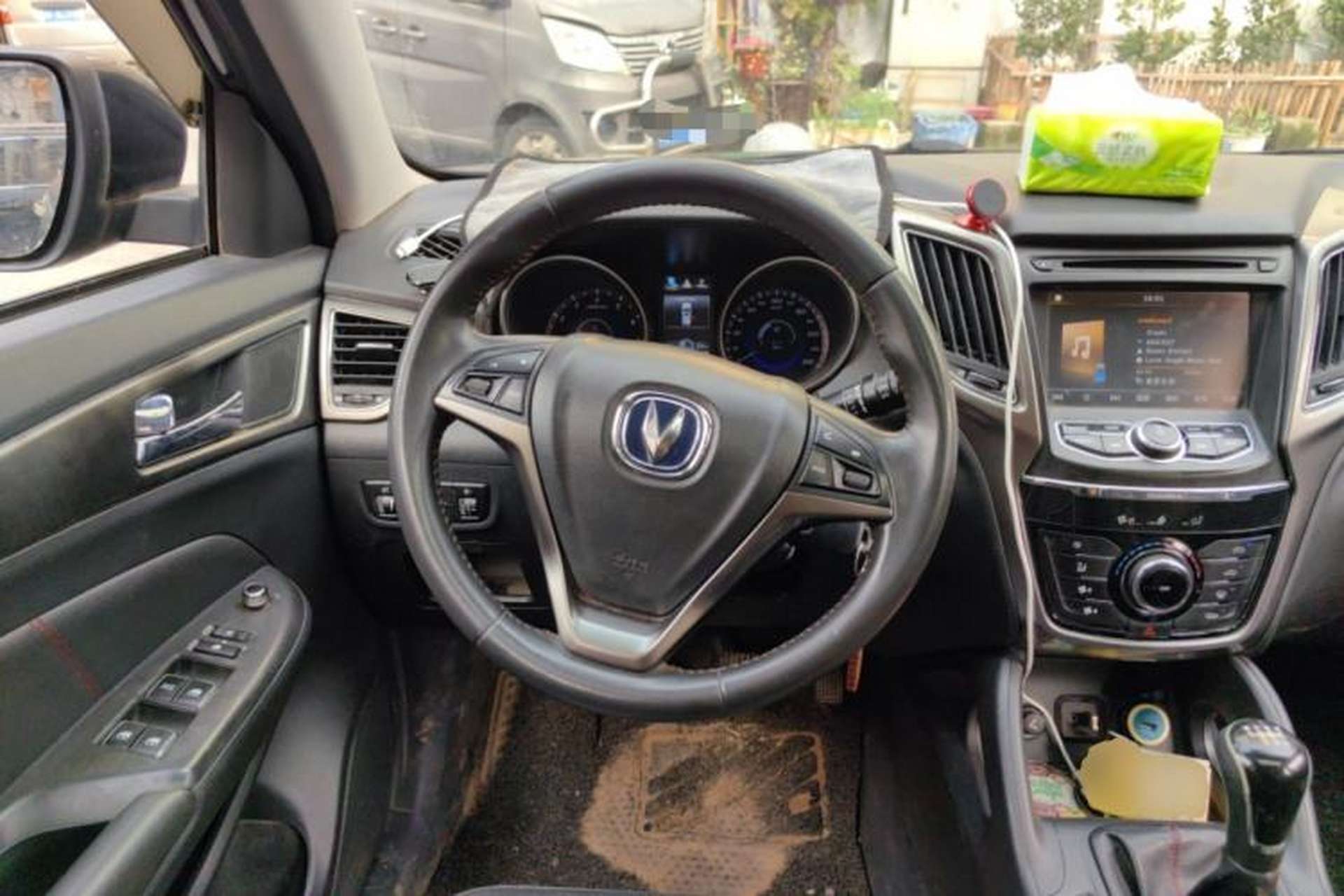 Used CHANGAN CS75 2014 2.0L Manual Luxury Version China IV Standard Steering Wheel