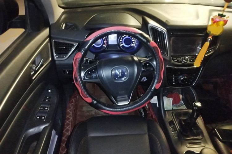 Used CHANGAN CS75 2014 2.0L Manual Luxury Version China IV Standard Steering Wheel
