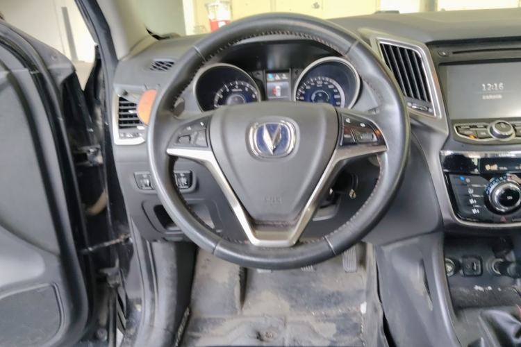 Used CHANGAN CS75 2014 2.0L Manual Luxury Version China IV Standard Steering Wheel
