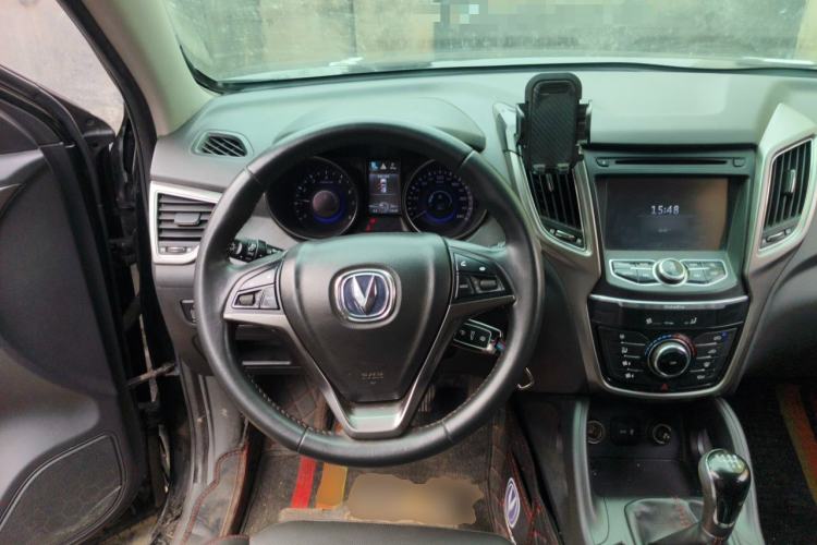 Used CHANGAN CS75 2014 2.0L Manual Luxury Version China IV Standard Steering Wheel