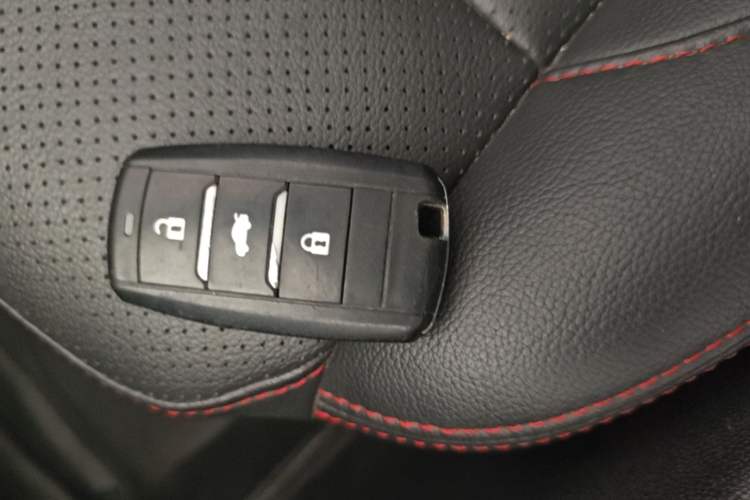 Used CHANGAN CS75 2014 1.8T Automatic Prestige Model China IV Standard Vehicle Key