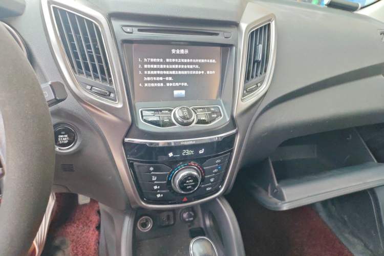 Used CHANGAN CS75 2014 1.8T Automatic Fashion Model China IV Standard Audio And AC Panel